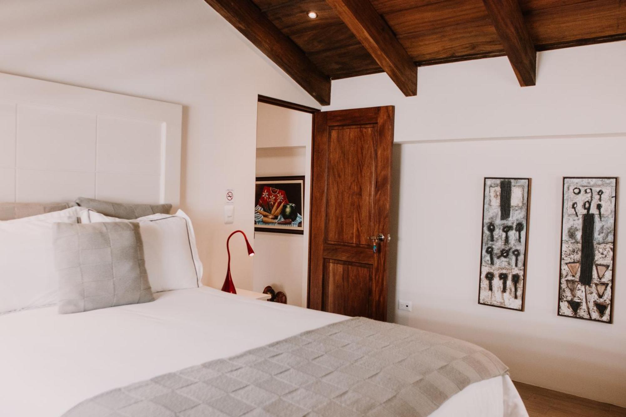 Baerehuus Boutique Hotel Antigua Exterior photo